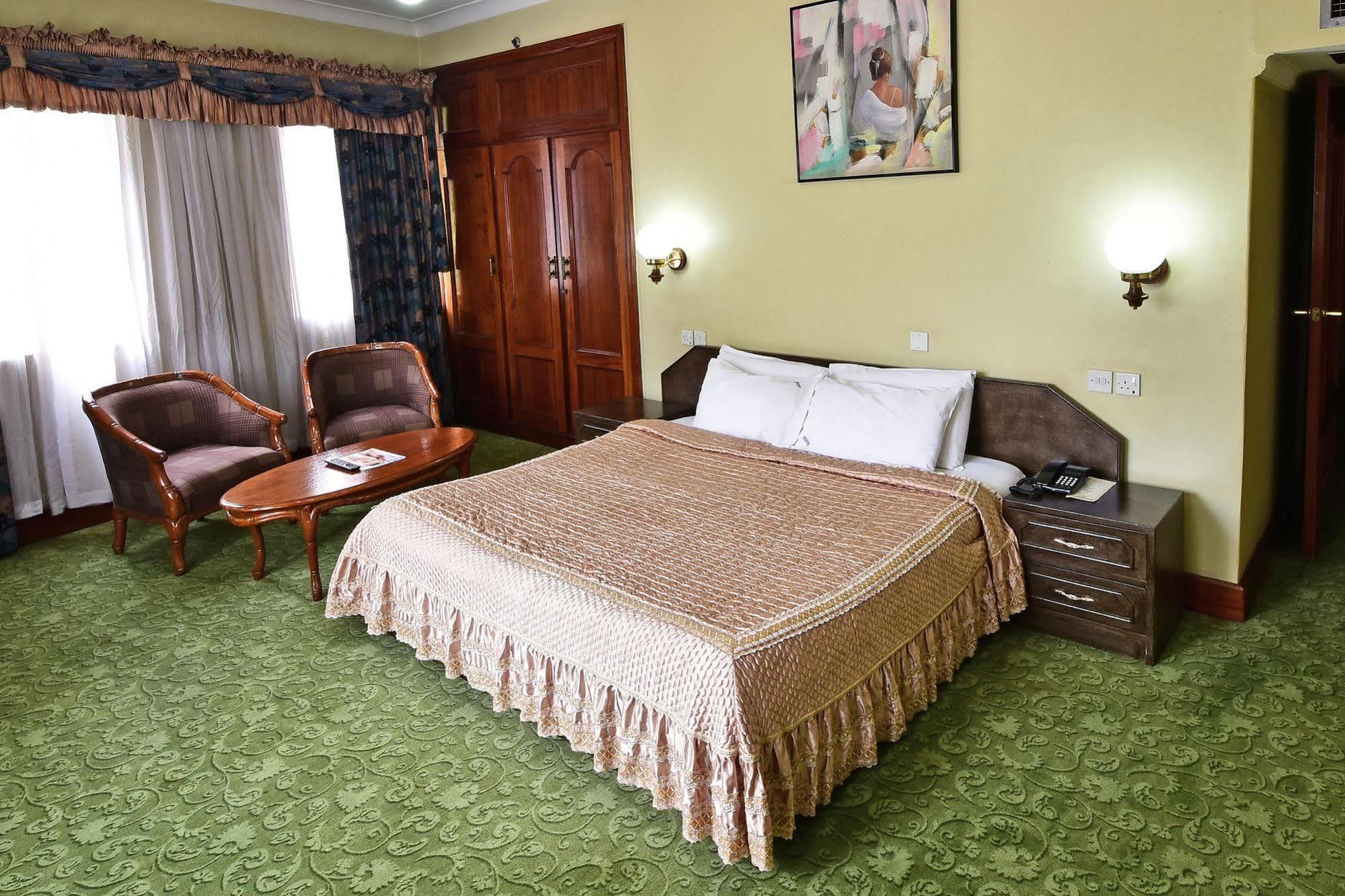 Grand Imperial Hotel 坎帕拉 外观 照片